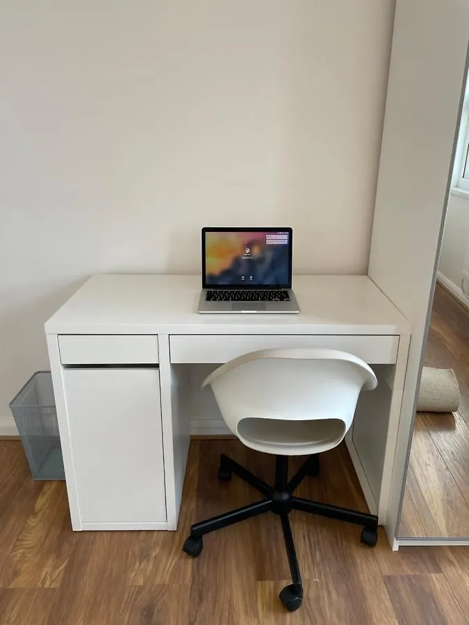 4Bed Loft Style Apartment With Privateterrace London